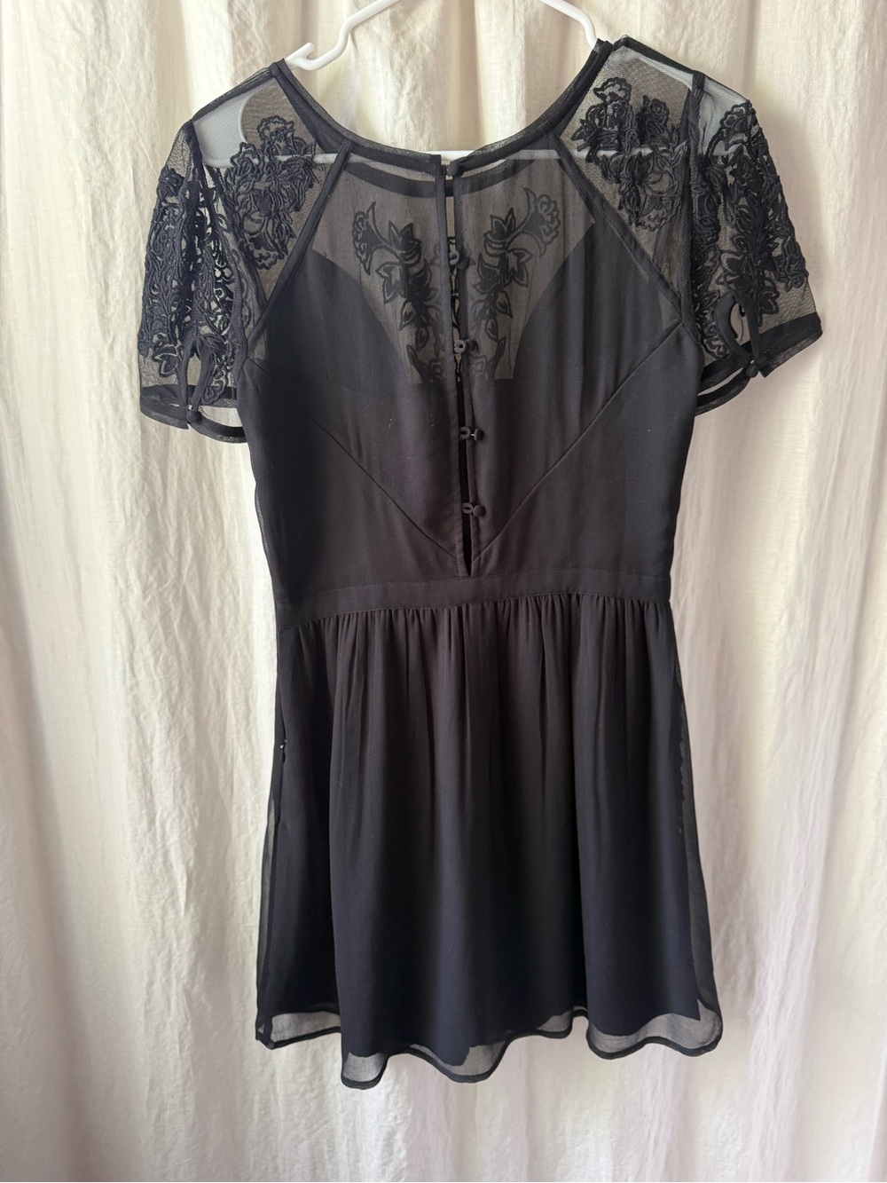 Women's Black Lace Yoke Short Sleeve Dress Top